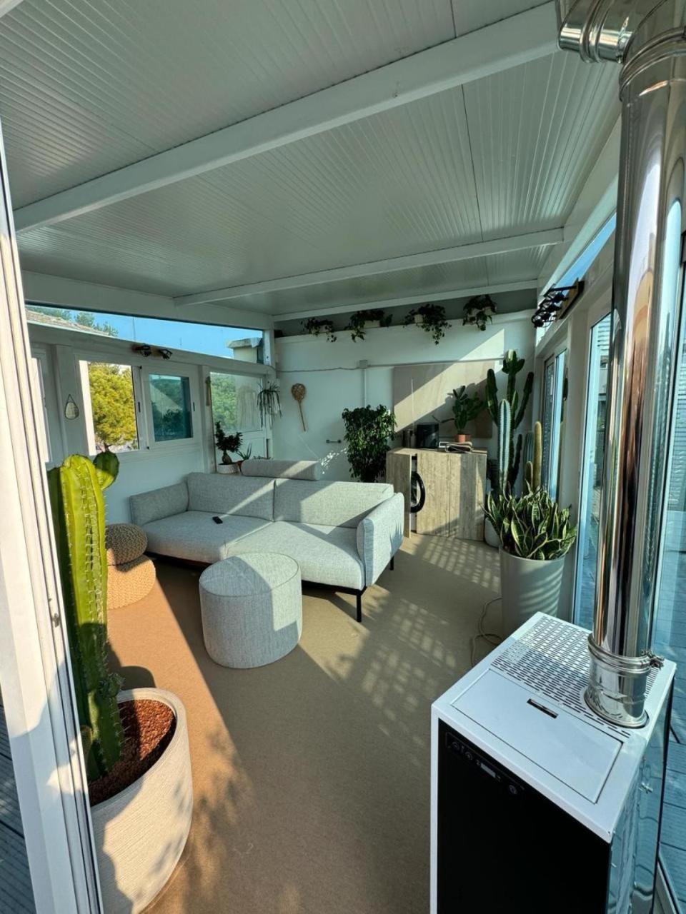 Rooftop-Marinacentro-Unique-Beach-Fun-Smart-Loveapt-Train-Park Rimini Exteriér fotografie